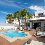 Ariana - Playa Blanca (Lanzarote)