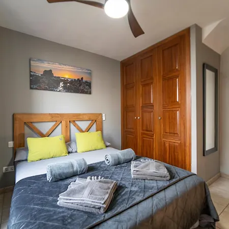 Ariana - * 普拉亚布兰卡