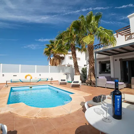 Ariana - Villa Playa Blanca