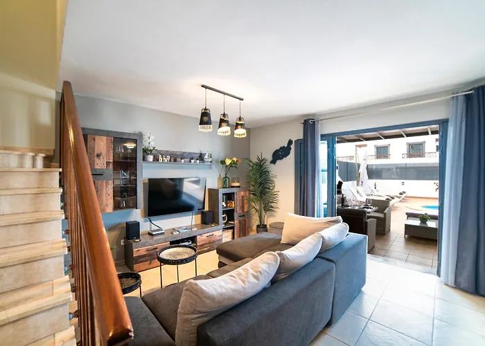 Ariana - بلايا بلانكا